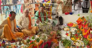 মর্ত্যে এসেছেন দেবী দুর্গা; ষষ্ঠীর সকালে শুরু বিহিত পূজা